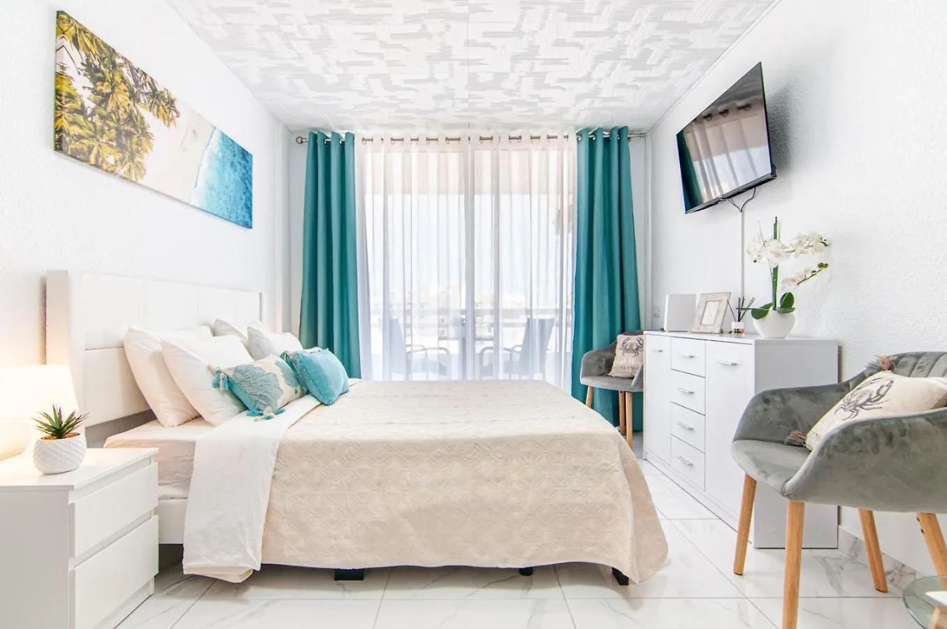 Cosy Studio In Playa De Las Americas Ph10 location